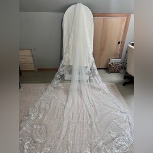 Cathedral wedding Veil Ivory with sequence and lace